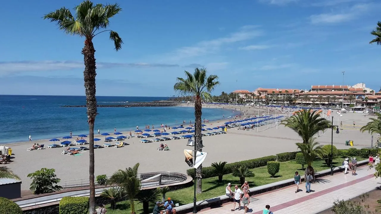 Greatly Located Apartment With Heated Pool, Los Cristianos 0*, Los Cristianos (Tenerife)