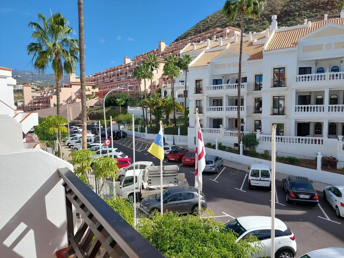 Greatly Located Apartment With Heated Pool, Los Cristianos  Los Cristianos (Tenerife)
