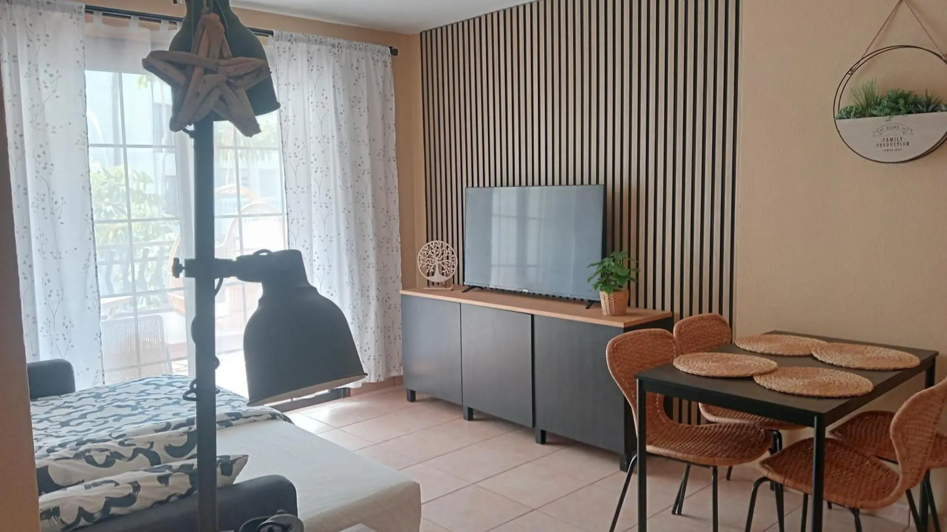 Greatly Located Apartment With Heated Pool, Los Cristianos Spain