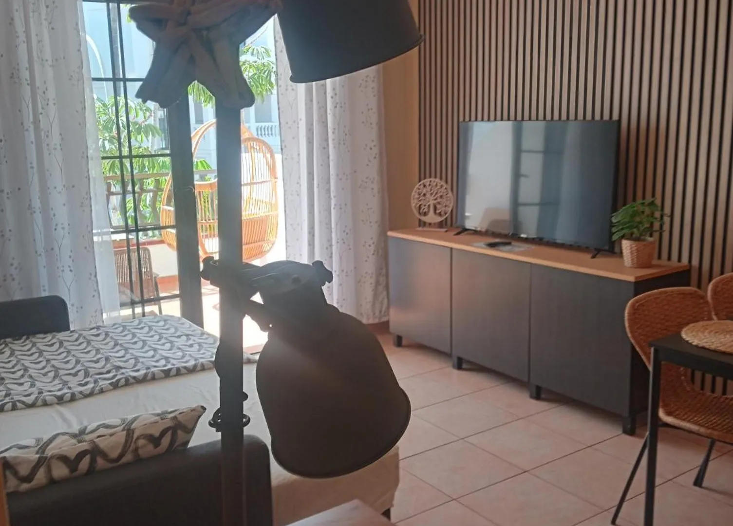 Greatly Located Apartment With Heated Pool, Los Cristianos Spain